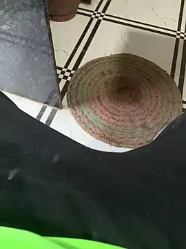 xyztopbeing online show from 01-01-25, 12:33