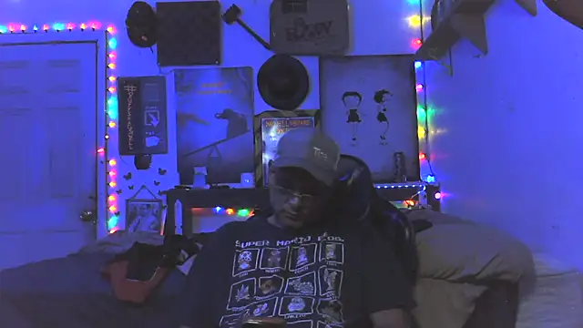 Snapshot of Buffshagswell chatting on 05-19-26, 09:11 Buffshagswell online show from 05-19-26, 09:11