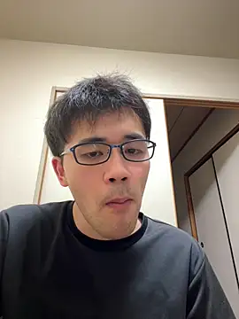 Snapshot of ryusei18570 chatting on 03-15-25, 04:32 ryusei18570 online show from 03-15-25, 04:32