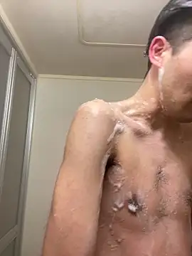 Snapshot of ryusei18570 chatting on 02-07-25, 01:43 ryusei18570 online show from 02-07-25, 01:43