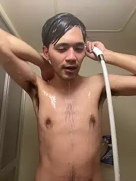 Snapshot of ryusei18570 chatting on 02-08-25, 01:11 ryusei18570 online show from 02-08-25, 01:11