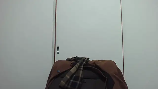 Snapshot of ryusei18570 chatting on 12-31-24, 01:19 ryusei18570 online show from 12-31-24, 01:19