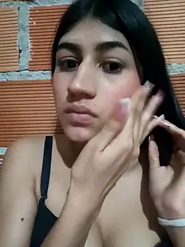 Snapshot of Julix_A chatting on 12-19-24, 07:18 Julix A online show from 12-19-24, 07:18