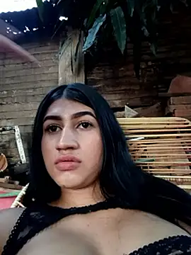 Snapshot of Julix_A chatting on 09-14-25, 10:21 Julix A online show from 09-14-25, 10:21