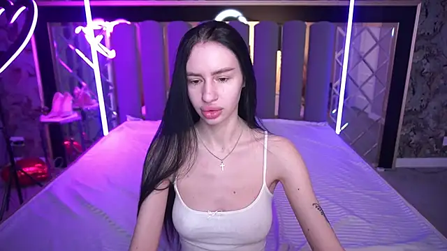 Snow WhiteeeX online show from 04-07-26, 05:42