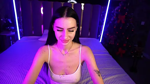 Snow WhiteeeX online show from 12-23-25, 06:34