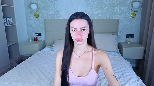 Snow WhiteeeX online show from 06-19-26, 04:07