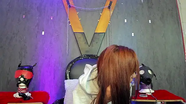 Snapshot of IvanaFetish chatting on 02-18-25, 04:04 IvanaFetish online show from 02-18-25, 04:04