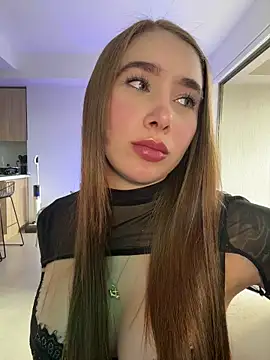 Snapshot of Lanataylor- chatting on 04-20-26, 10:33 Lanataylor- online show from 04-20-26, 10:33