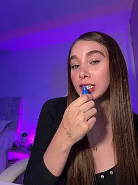 Snapshot of Lanataylor- chatting on 02-16-25, 03:47 Lanataylor- online show from 02-16-25, 03:47