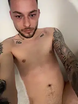 hottwoboys online show from 04-16-26, 05:36