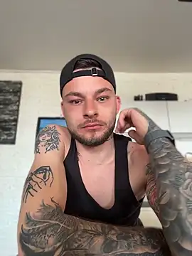 hottwoboys online show from 05-24-26, 07:41