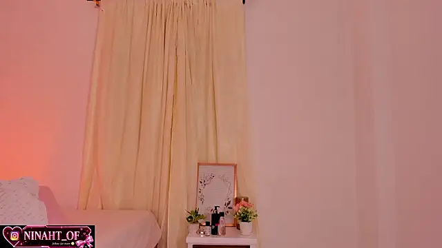 Snapshot of ninaht chatting on 06-03-26, 09:08 ninaht online show from 06-03-26, 09:08