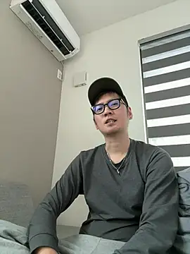 Snapshot of kensnb chatting on 03-18-25, 03:23 kensnb online show from 03-18-25, 03:23