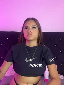 Snapshot of Natasha_by chatting on 02-05-25, 02:59 Natasha by online show from 02-05-25, 02:59