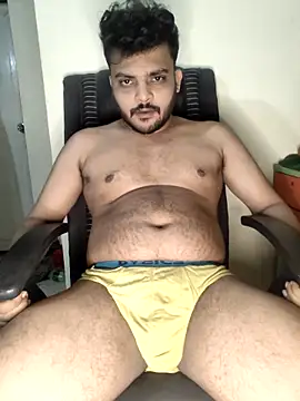 Snapshot of Mr_Handsome_hunk chatting on 10-12-25, 12:34 Mr Handsome hunk online show from 10-12-25, 12:34