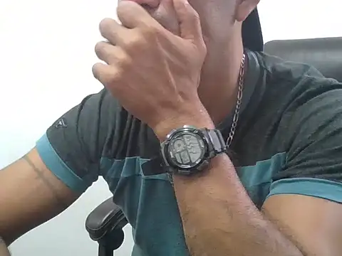 Snapshot of exmilitary chatting on 02-12-26, 07:46 exmilitary online show from 02-12-26, 07:46