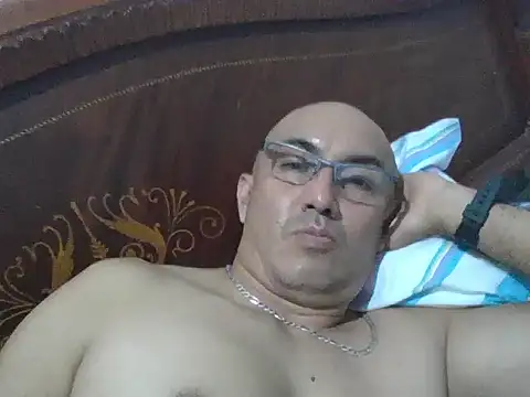 Snapshot of exmilitary chatting on 02-11-26, 04:12 exmilitary online show from 02-11-26, 04:12