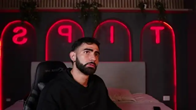 Austin bolt online show from 11-21-25, 02:32