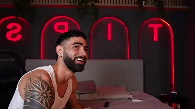 Austin bolt online show from 11-07-25, 03:33