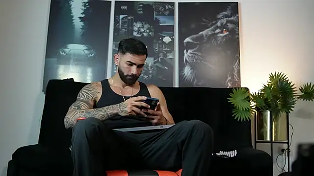 Austin bolt online show from 10-01-25, 02:27