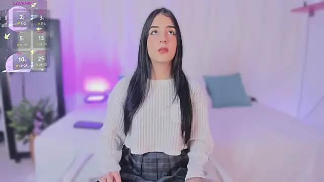 Snapshot of Alice_woodville chatting on 02-08-26, 01:14 Alice woodville online show from 02-08-26, 01:14