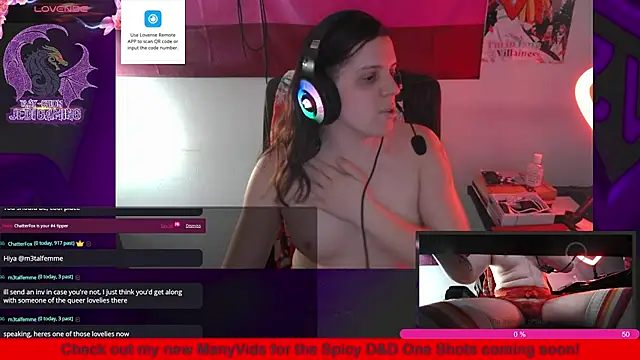 Snapshot of Rae-Suon chatting on 03-11-25, 09:15 Rae-Suon online show from 03-11-25, 09:15