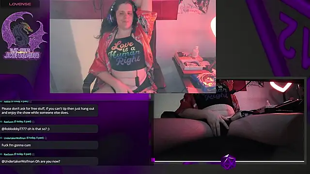 Snapshot of Rae-Suon chatting on 03-13-25, 01:21 Rae-Suon online show from 03-13-25, 01:21