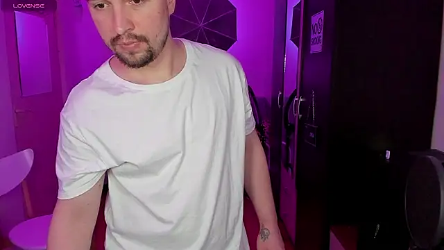 Michael Wolfborn online show from 03-27-26, 03:13