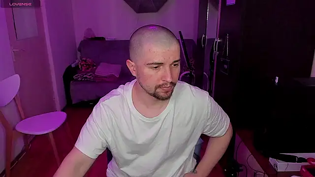 Michael Wolfborn online show from 03-26-26, 02:48