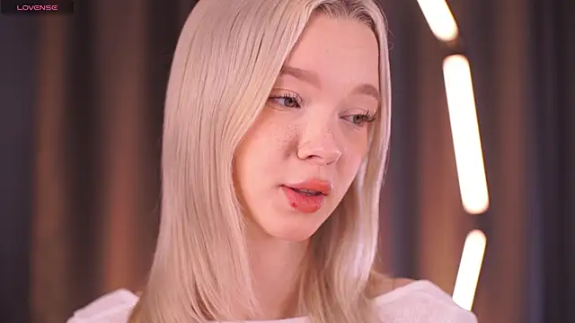  AlinaBailey online show from 01-11-26, 07:59