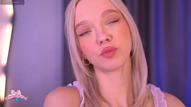  AlinaBailey online show from 04-26-26, 07:38