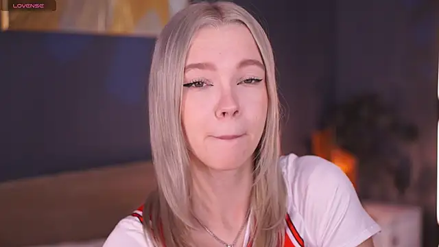  AlinaBailey online show from 11-25-25, 07:52