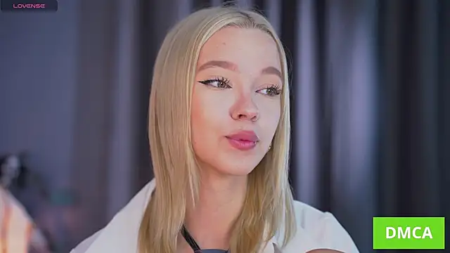  AlinaBailey online show from 10-25-25, 07:40