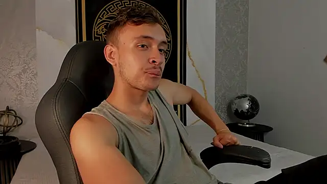 Desmon Clark online show from 02-26-25, 04:52