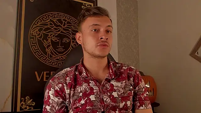 Desmon Clark online show from 10-10-25, 10:43