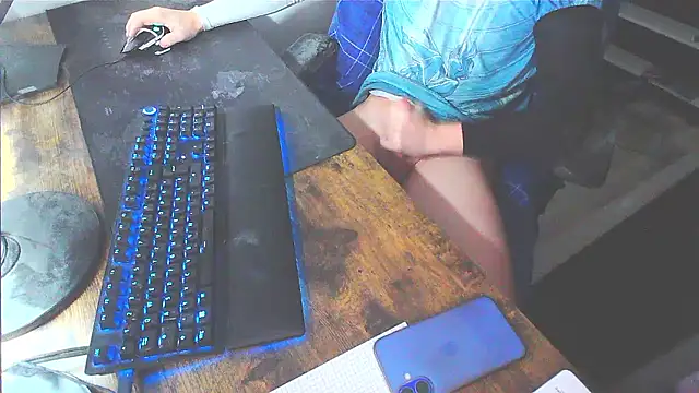 WouldLovetoFuckYou666 online show from 01-10-26, 02:45