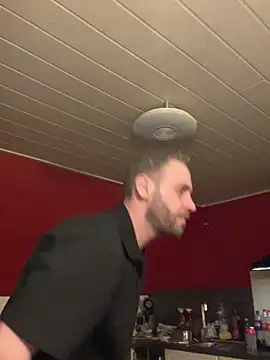 Snapshot of privat-official chatting on 01-31-25, 09:05 privat-official online show from 01-31-25, 09:05