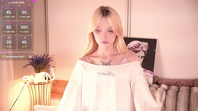 Snapshot of Naughty__Couplles chatting on 01-17-26, 04:32 Naughty Couplles online show from 01-17-26, 04:32