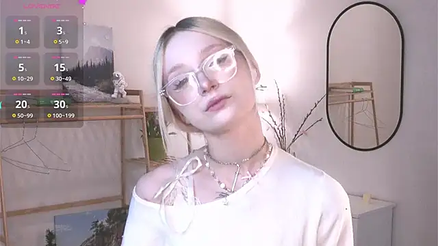 Snapshot of Naughty__Couplles chatting on 02-22-26, 03:09 Naughty Couplles online show from 02-22-26, 03:09