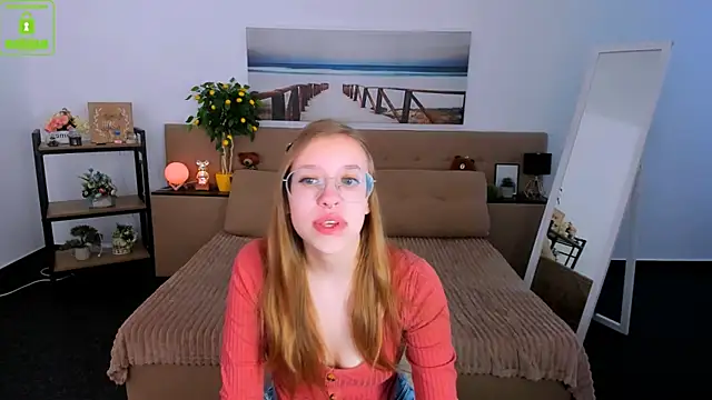 LayriantaVee online show from 03-01-25, 06:57