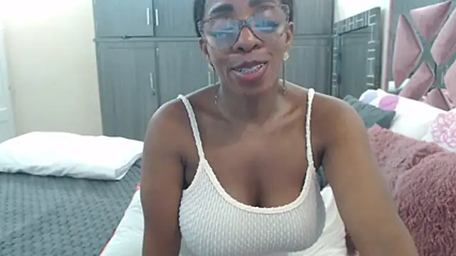 Ginachaudex online show from 07-09-26, 01:21