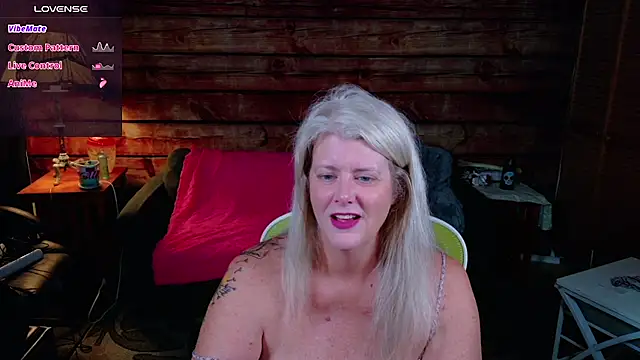 AliceHarlot online show from 10-21-25, 03:17