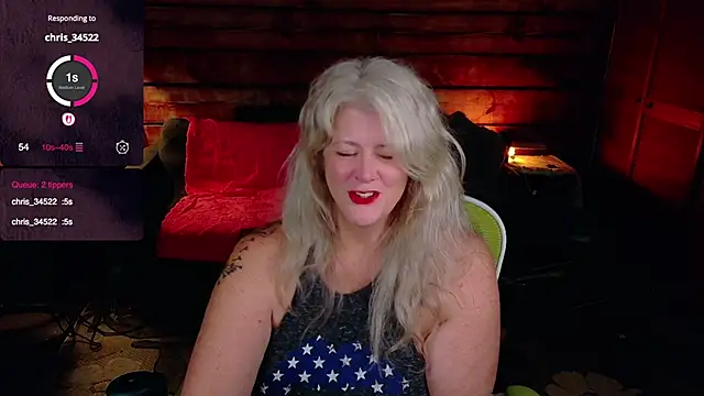 Snapshot of AliceHarlot chatting on 11-02-25, 04:06 AliceHarlot online show from 11-02-25, 04:06