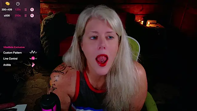 Snapshot of AliceHarlot chatting on 11-09-25, 05:11 AliceHarlot online show from 11-09-25, 05:11