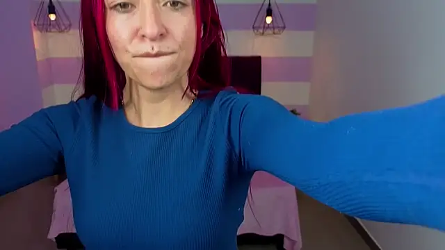 Scarlett  bell online show from 07-08-26, 01:23