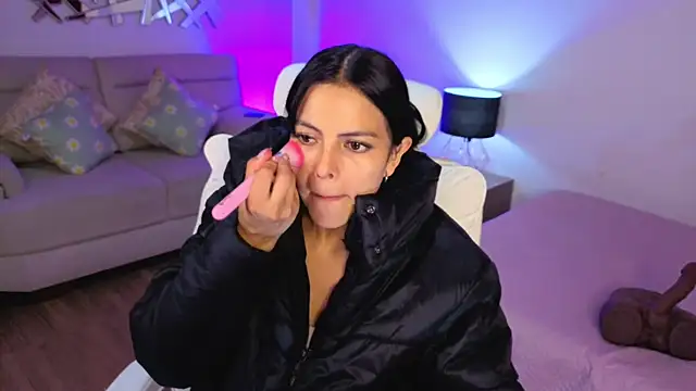 Eliie Ruizz online show from 04-15-26, 04:29