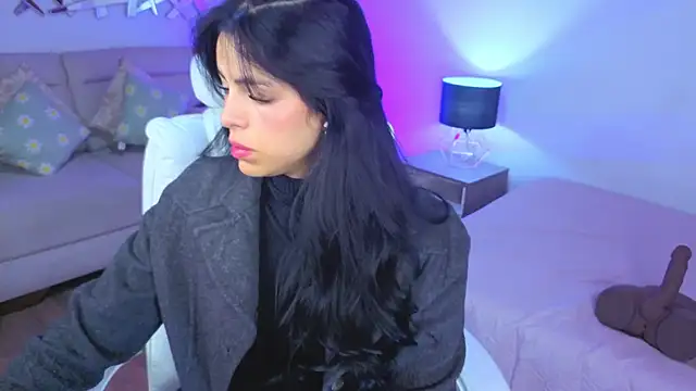 Eliie Ruizz online show from 04-11-26, 04:31