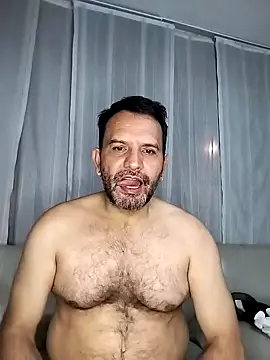 RogueTraveler online show from 02-08-25, 02:36