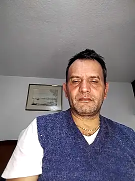 RogueTraveler online show from 10-30-25, 04:44